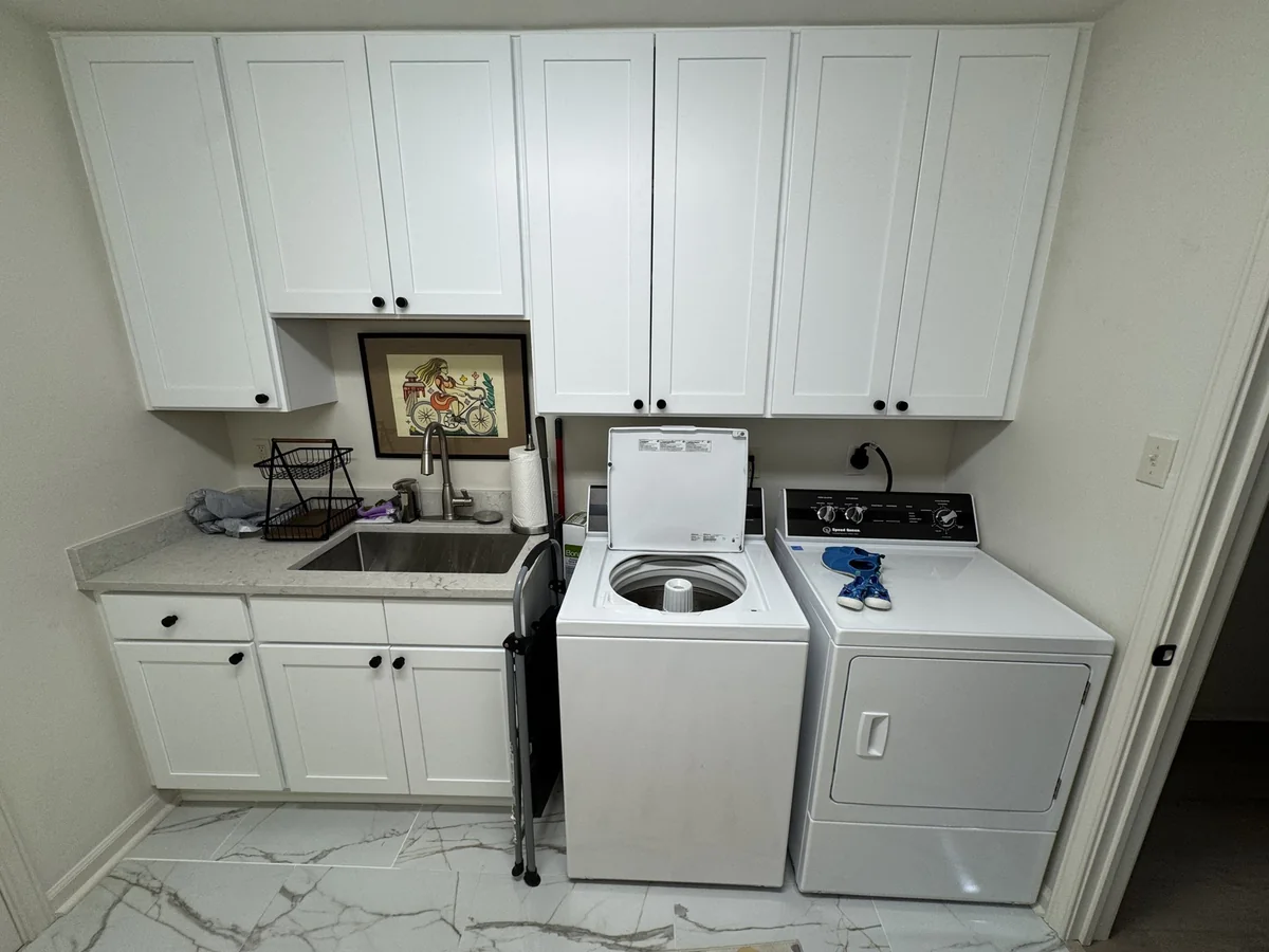 Additional view of A smarter layout for living & laundry